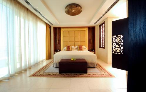 Diplomatic Suite Bedroom_2354
